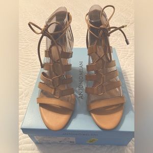 Antonio Melani nude wedge sandals 8M New